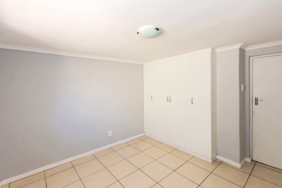 7 Bedroom Property for Sale in Middedorp Western Cape